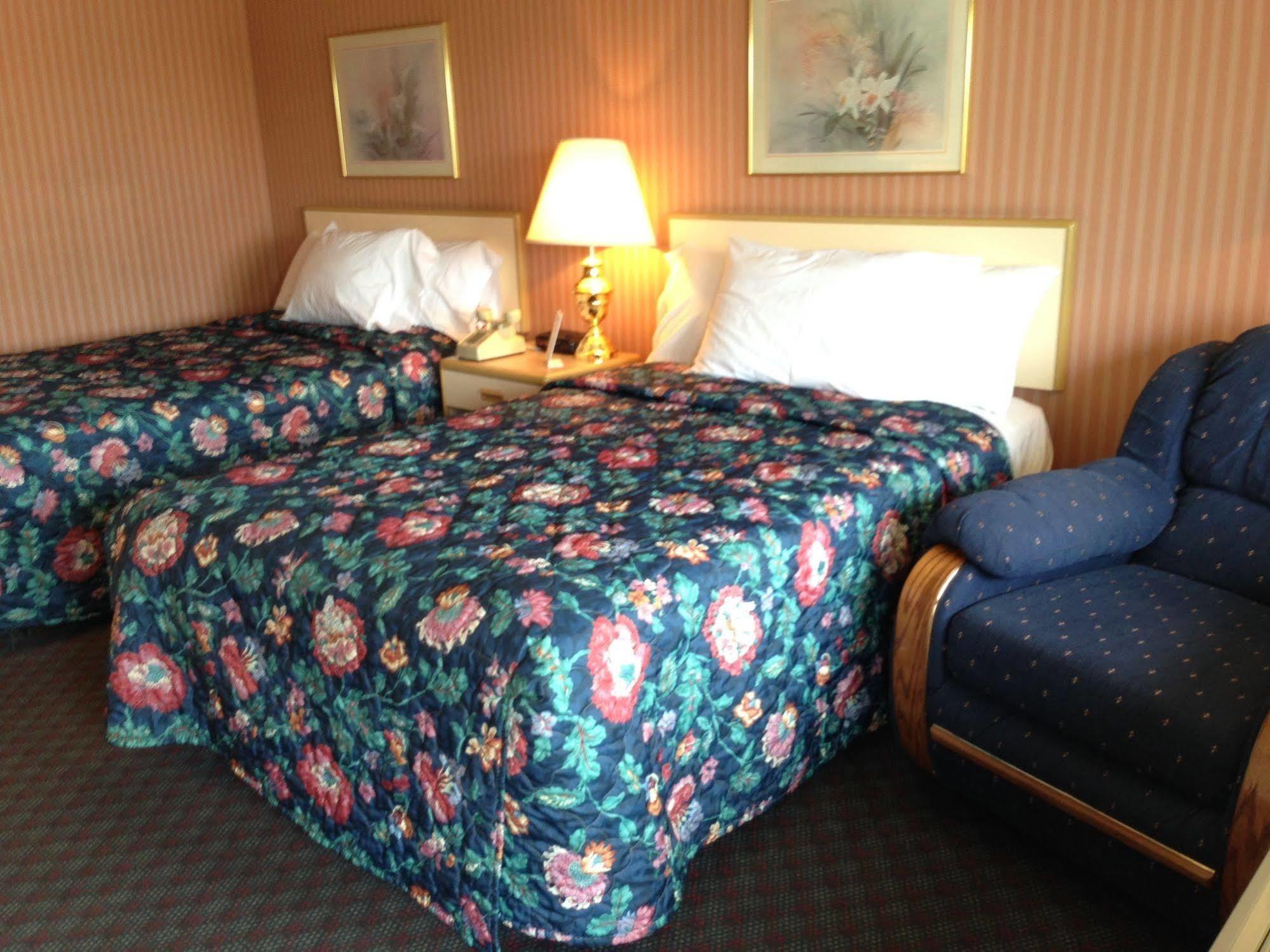Days Inn By Wyndham Florence Downtown Dış mekan fotoğraf