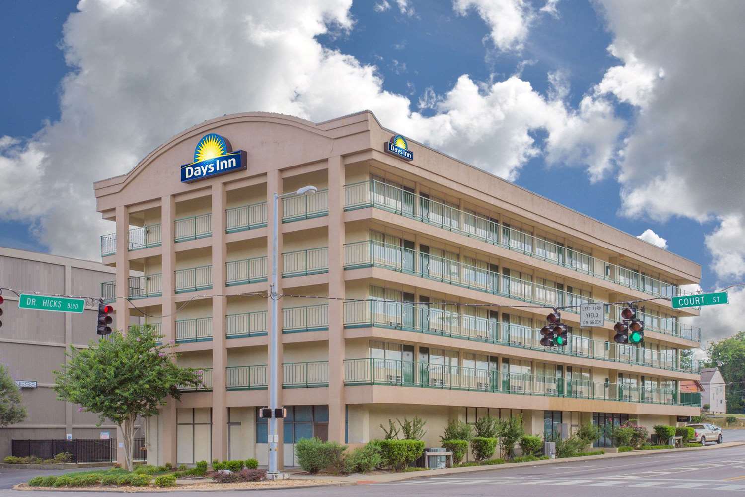 Days Inn By Wyndham Florence Downtown Dış mekan fotoğraf